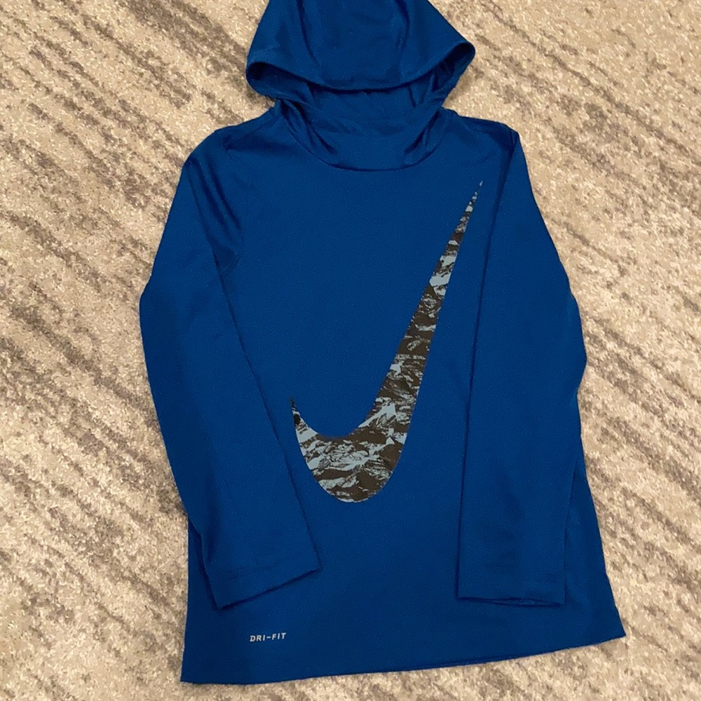 Nike Hooded Long sleeve Shirt size M